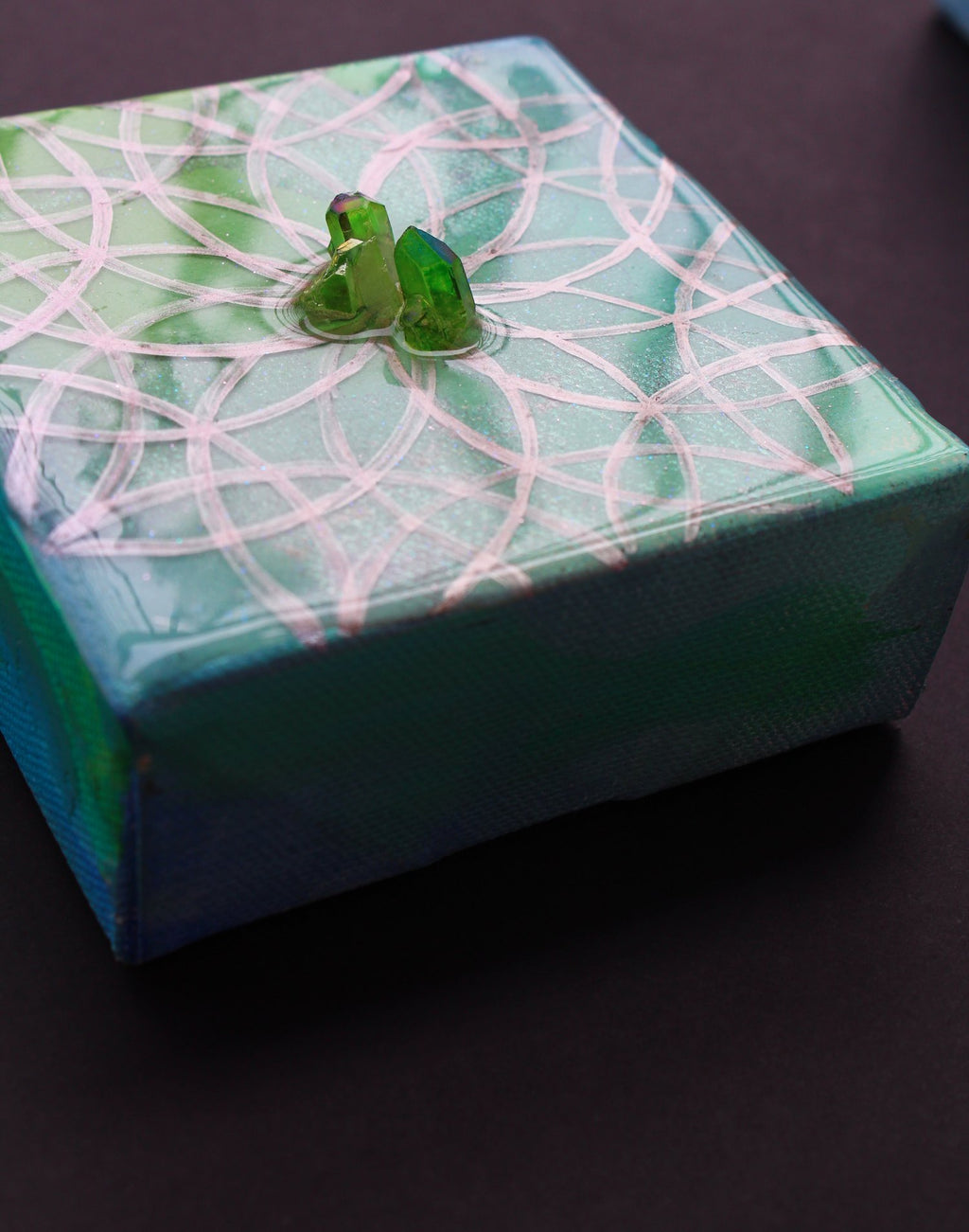 Apple Aqua Crystal Grid